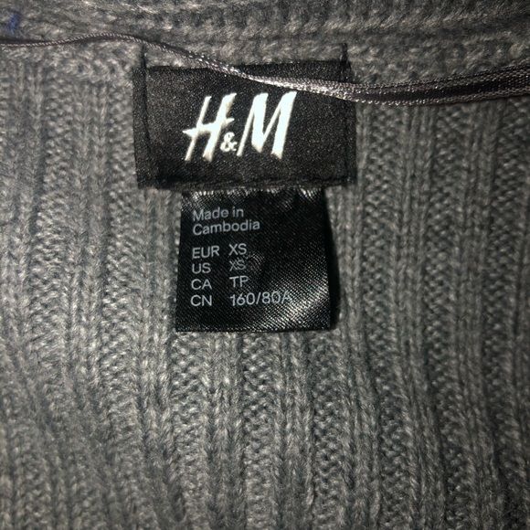 Sweater - Picture 2 of 3